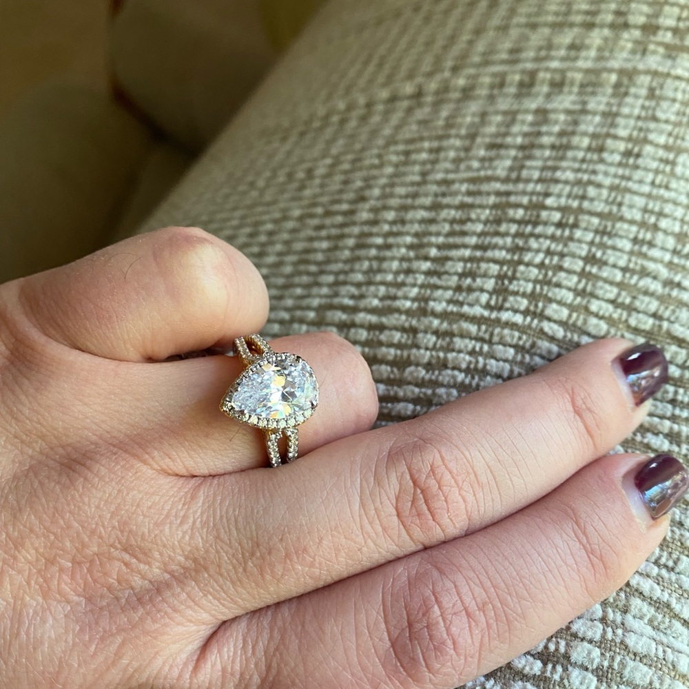 NWT Engagement ring 14k gold finish size 6 gift idea - Picture 4 of 10